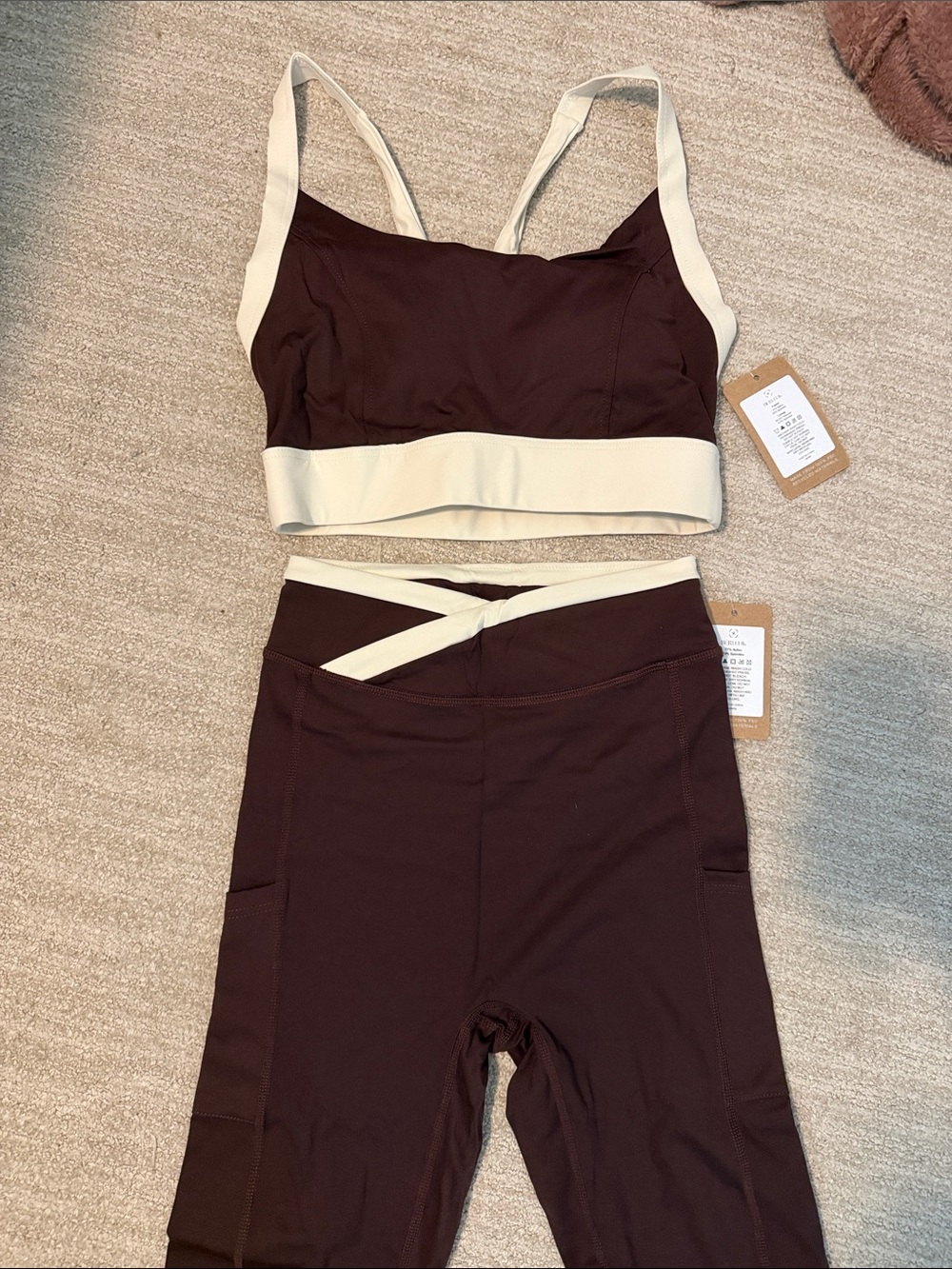 Women’s Contrast Trim Leggings and Sports Bra Set - Dark Brown & Cream